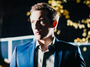 Звинувачується в коханні 2024: дивитись всі серії онлайн